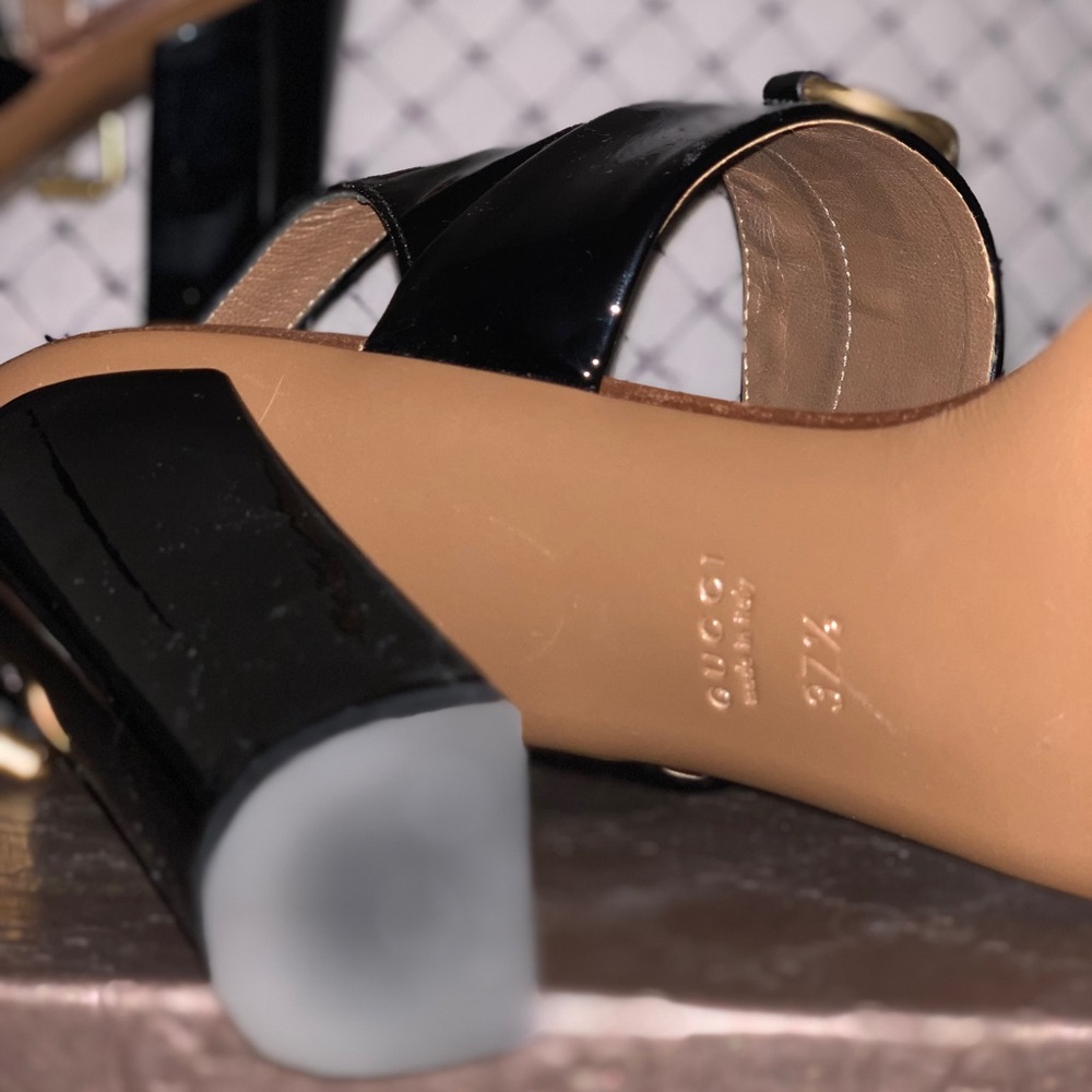 Gucci Black Patent Leather Block-Heel Sandals with Gold Hardware - Picture 6 of 10